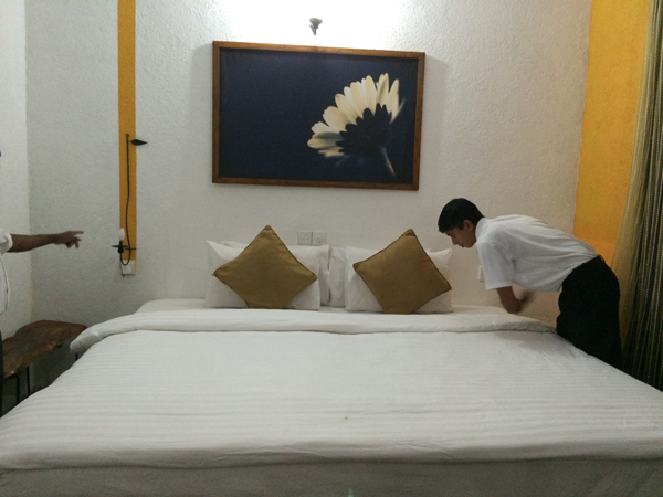 Peaceful romantic hotel rooms in kandy sri lanka