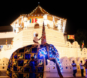Kandy esala perehare August most colourful event in sri lanka